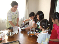 小学生のチャレンジキッチン