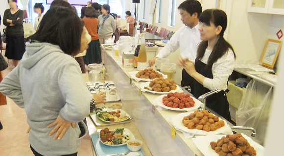 梅料理の試食タイム