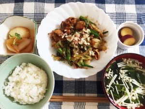 旬野菜と豚肉の胡麻味噌和え　ほか