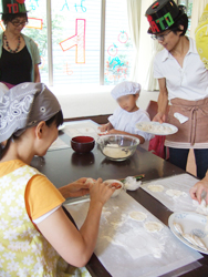 トマト餃子の皮づくり